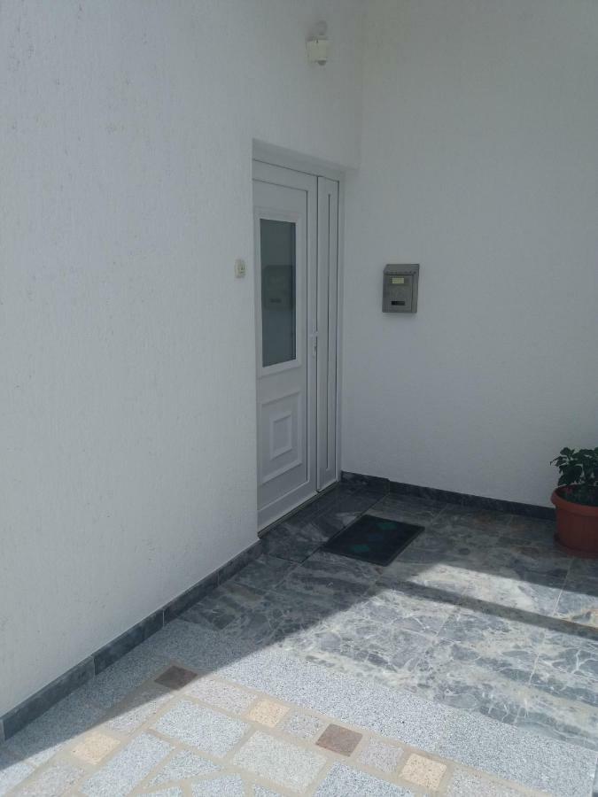 Apartments Erceg Omiš Εξωτερικό φωτογραφία