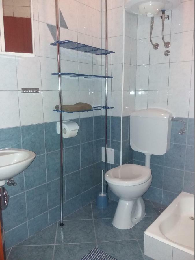 Apartments Erceg Omiš Εξωτερικό φωτογραφία